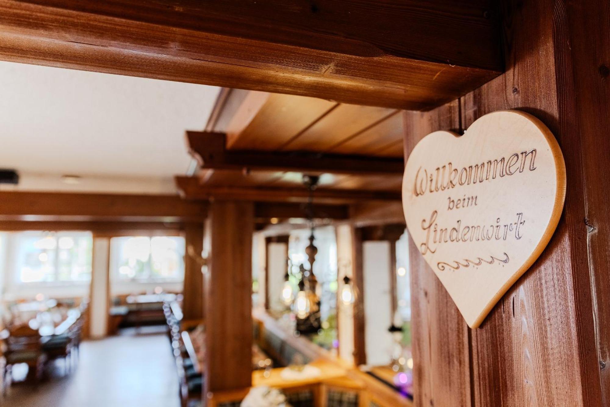 Landgasthof Zur Linde Heimbuchenthal ภายนอก รูปภาพ