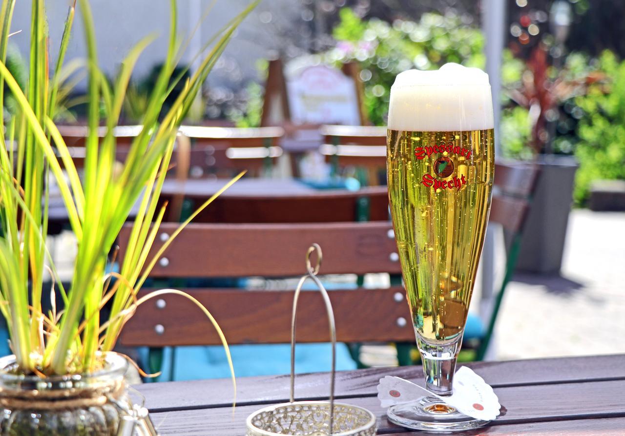 Landgasthof Zur Linde Heimbuchenthal ภายนอก รูปภาพ